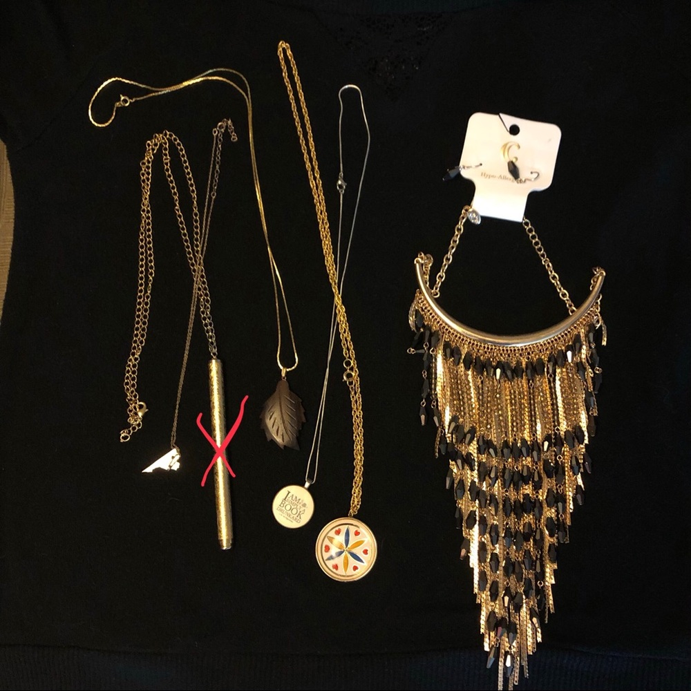 Cute Vintage-inspired Necklaces! Choose yours!